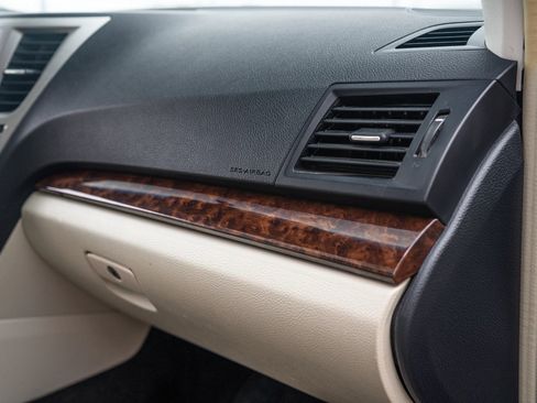 Used 2014 Subaru Legacy 2.5i Limited image 15