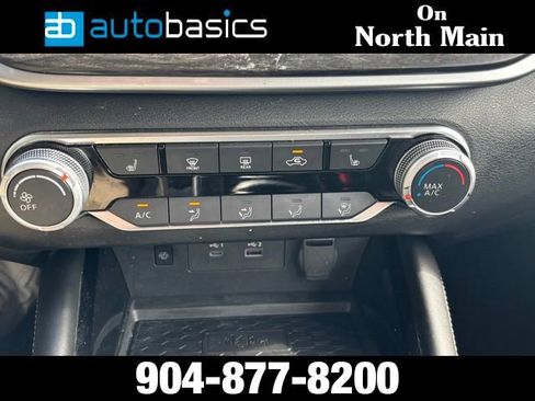 Used 2023 Nissan Altima 2.5 SV w/ SV Premium Package FWD image 34