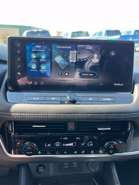 Used 2026 Nissan Rogue Platinum w/ Platinum Premium Package AWD/4WD image 36