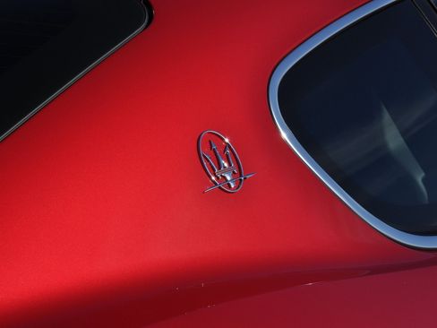 Used 2018 Maserati GranTurismo Sport image 7