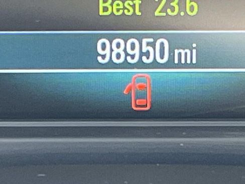 Used 2018 Buick Enclave Premium w/ Experience Buick Package FWD image 36
