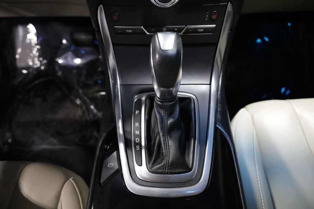 Used 2018 Ford Edge Titanium w/ Technology Package FWD image 27