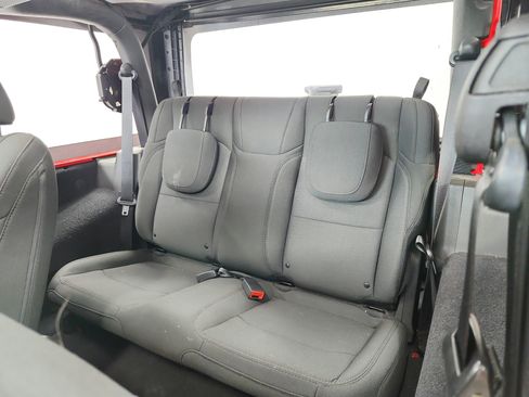 Used 2021 Jeep Wrangler Sport AWD/4WD image 12