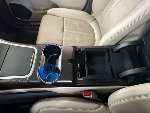 Used 2019 Lincoln Nautilus Reserve image 31