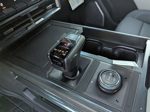 New 2026 GMC Hummer EV 4x4 Crew Cab image 19