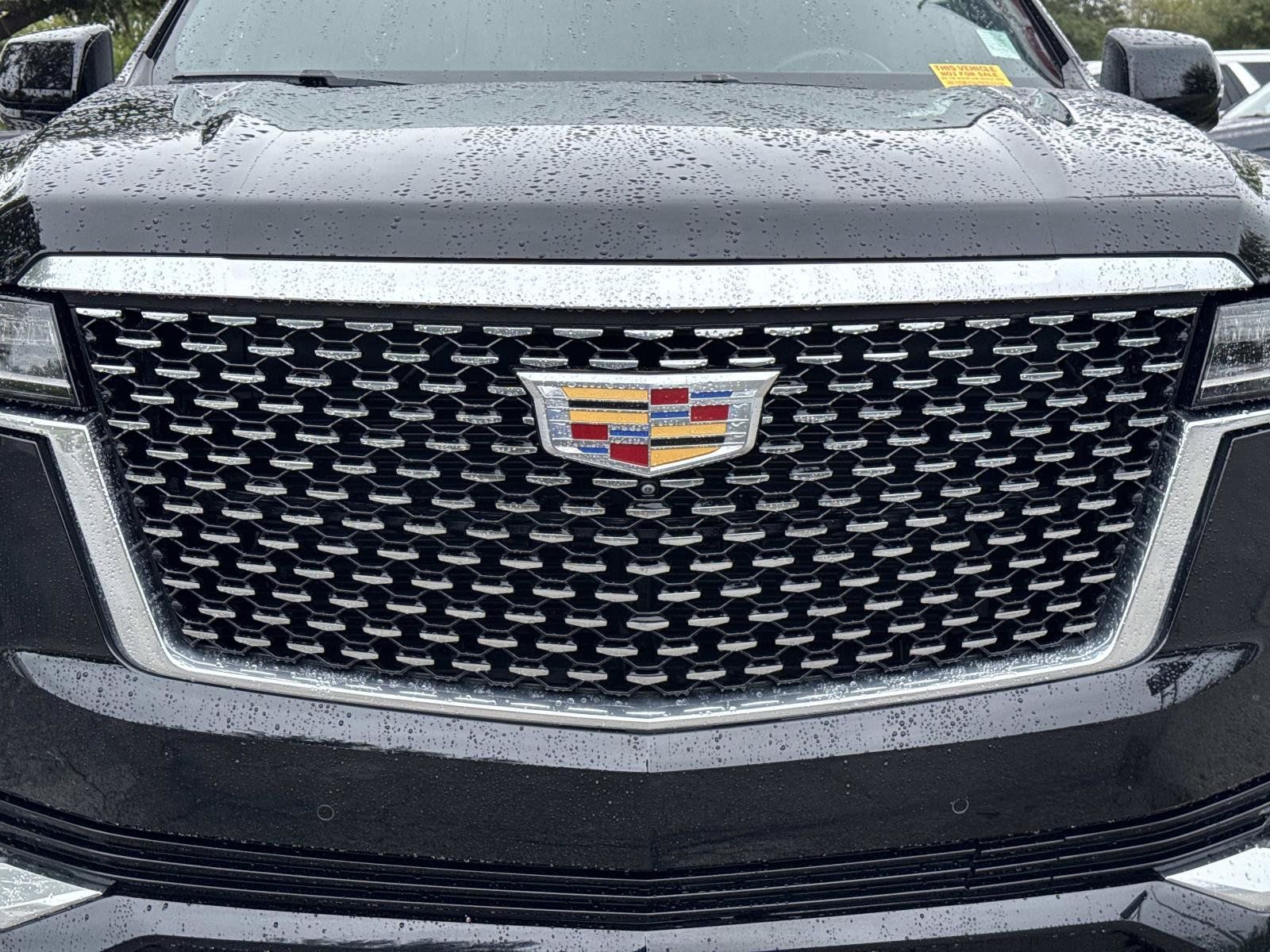 Used 2023 Cadillac Escalade Luxury RWD image 8