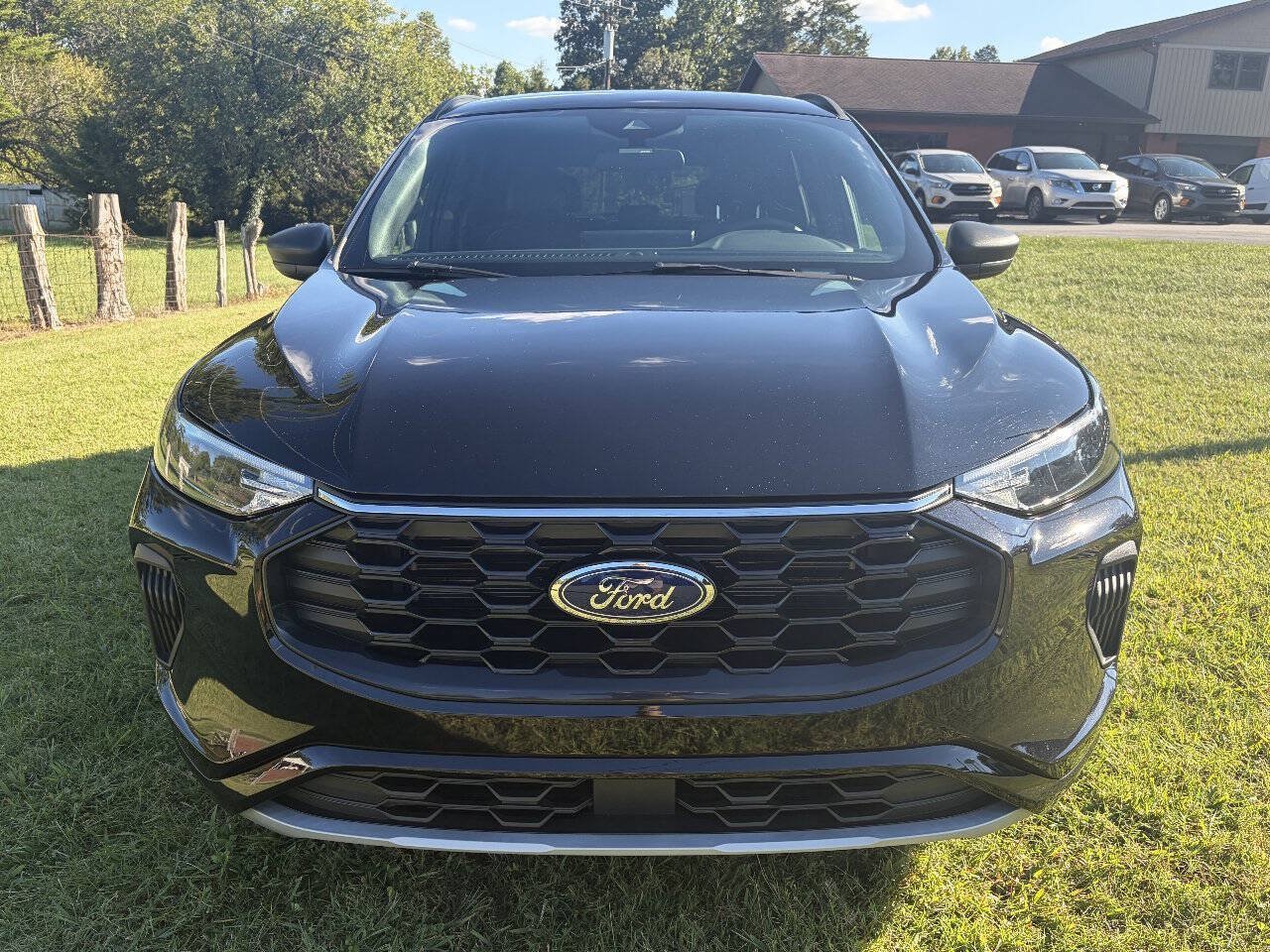 Used 2024 Ford Escape ST-Line w/ Tech Pack #1 FWD image 6