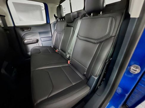 New 2025 Ford Maverick Lariat w/ Black Appearance Package image 29