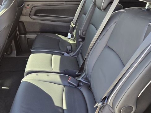 Certified 2025 Honda Odyssey Touring image 11