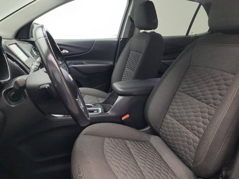 Used 2018 Chevrolet Equinox LT image 17