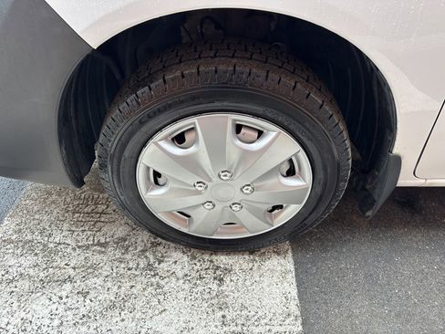 Used 2018 Nissan NV200 S w/ Cruise Control Package image 13