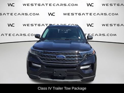 Used 2022 Ford Explorer XLT w/ Equipment Group 202A AWD/4WD image 4
