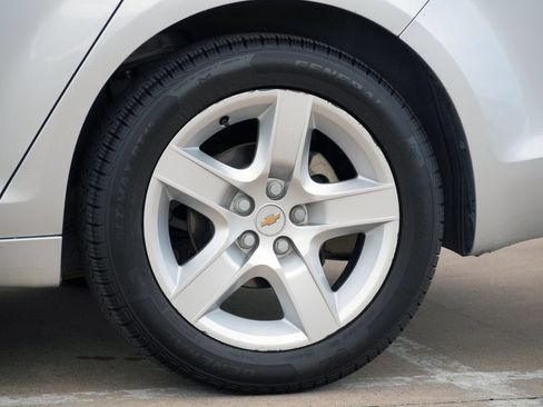 Used 2011 Chevrolet Malibu LS FWD image 25
