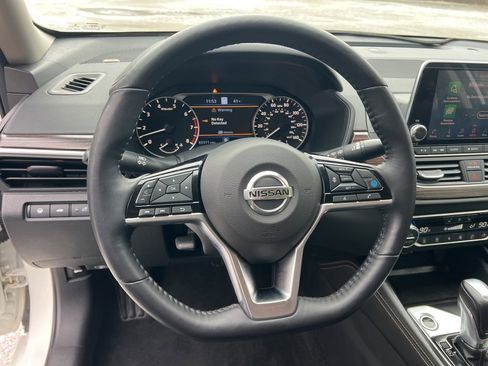 Used 2019 Nissan Altima 2.5 Platinum image 14