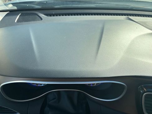 Used 2023 Chrysler Voyager LX image 36