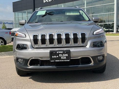 Used 2016 Jeep Cherokee Limited AWD/4WD image 2