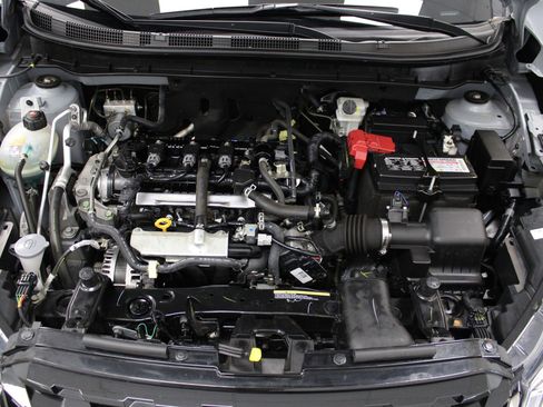 Used 2023 Nissan Kicks SR w/ SR Premium Package image 10