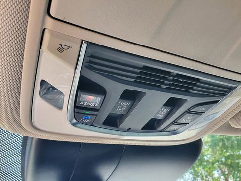 Used 2023 Acura RDX w/ Technology Package image 34