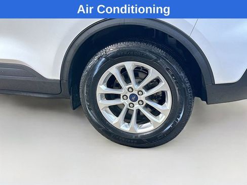 Certified 2021 Ford Escape SE image 6