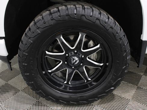 Used 2022 Chevrolet Silverado 1500 RST AWD/4WD image 34
