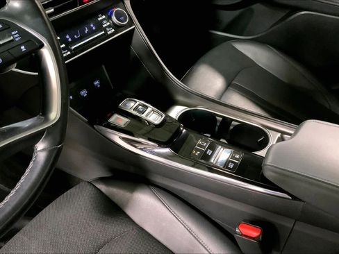 Used 2023 Hyundai Sonata Limited FWD image 17