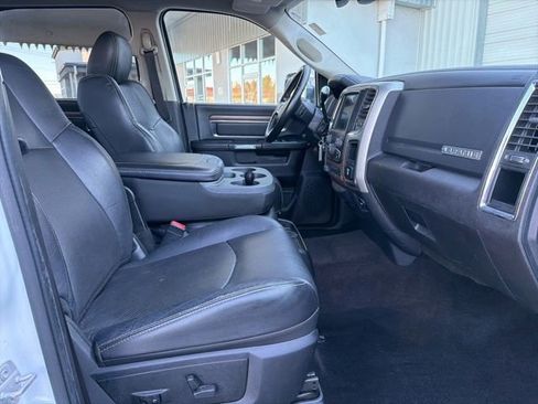 Used 2014 RAM 2500 Laramie image 12