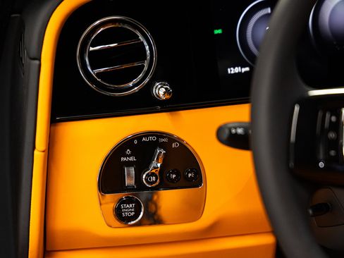 New 2026 Rolls-Royce Cullinan AWD/4WD image 34