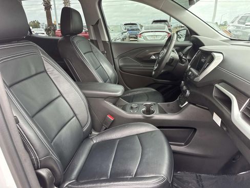 Used 2022 GMC Terrain SLE w/ Driver Convenience Package image 12