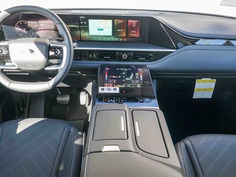 New 2026 INFINITI QX80 Luxe w/ Cargo Package image 11