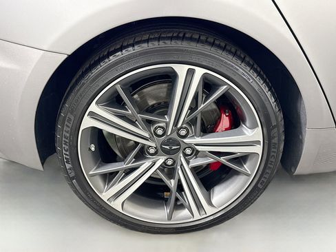 Used 2024 Genesis G70 2.5T w/ Sport Prestige Package image 33