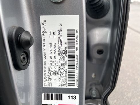 Used 2021 Toyota Tacoma SR image 32