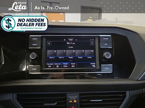 Used 2023 Volkswagen Jetta SE FWD image 10