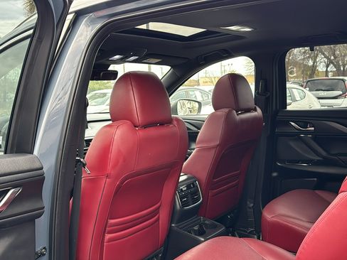 Certified 2023 MAZDA CX-9 Carbon Edition image 17