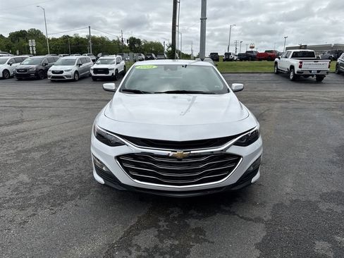 Used 2025 Chevrolet Malibu LT FWD image 16