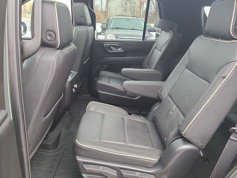 Used 2023 GMC Yukon SLT image 38