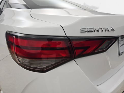 Used 2025 Nissan Sentra S FWD image 30