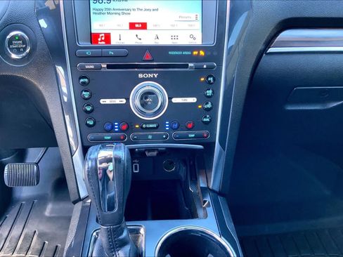 Used 2018 Ford Explorer Limited FWD image 27