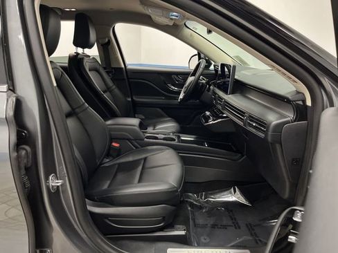Used 2024 Lincoln Corsair AWD image 28