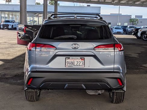 Certified 2023 Toyota Corolla Cross LE image 3