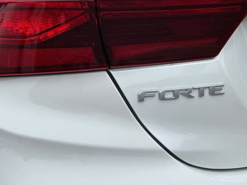 Used 2024 Kia Forte LXS image 32