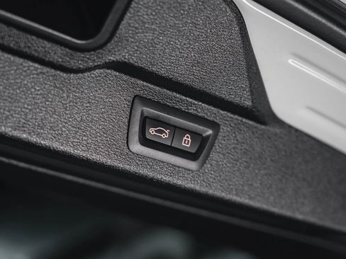 Used 2017 BMW X5 M image 49