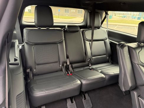 Certified 2025 Ford Expedition Max Platinum w/ Stealth Appearance Package image 26