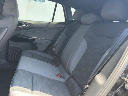 Used 2021 Volkswagen ID.4 Pro RWD image 11