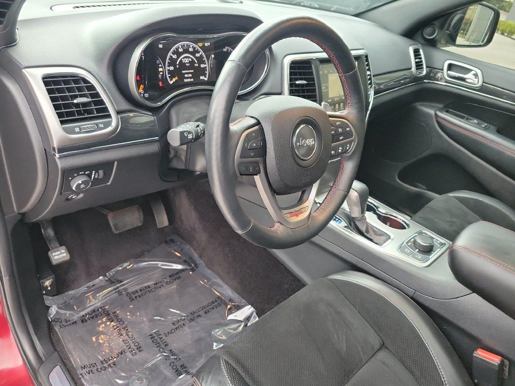 Used 2017 Jeep Grand Cherokee Trailhawk w/ Trailhawk Luxury Group AWD/4WD image 25