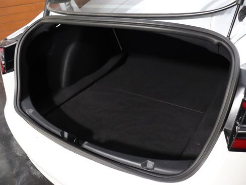 Used 2023 Tesla Model 3 Standard Range image 61