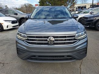 Certified 2023 Volkswagen Tiguan SE video 2
