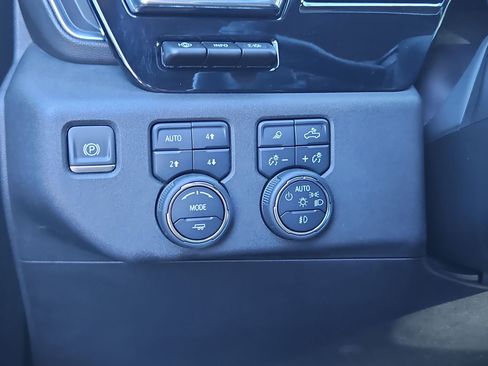 Certified 2024 Chevrolet Silverado 1500 LTZ w/ LTZ Premium Texas Edition image 27