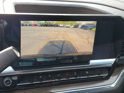 Used 2024 Chevrolet Silverado 1500 LT AWD/4WD image 21