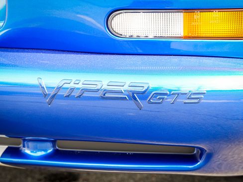 Used 1997 Dodge Viper GTS image 31