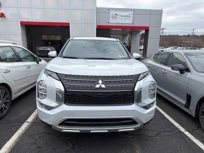 Used 2024 Mitsubishi Outlander SE
